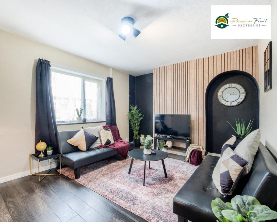 3 Bedroom House With 5 Beds House By Passionfruit Properties Near Coventry City Centre - Bcc Eksteriør bilde