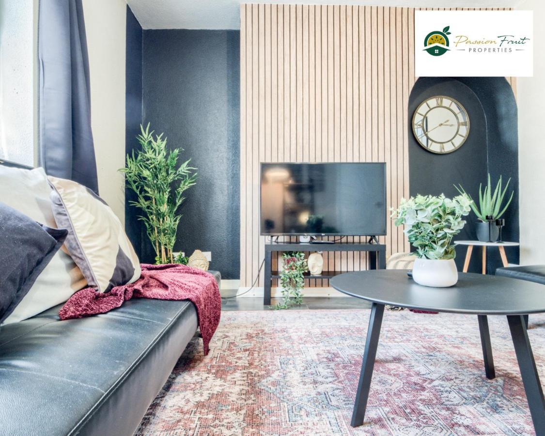 3 Bedroom House With 5 Beds House By Passionfruit Properties Near Coventry City Centre - Bcc Eksteriør bilde