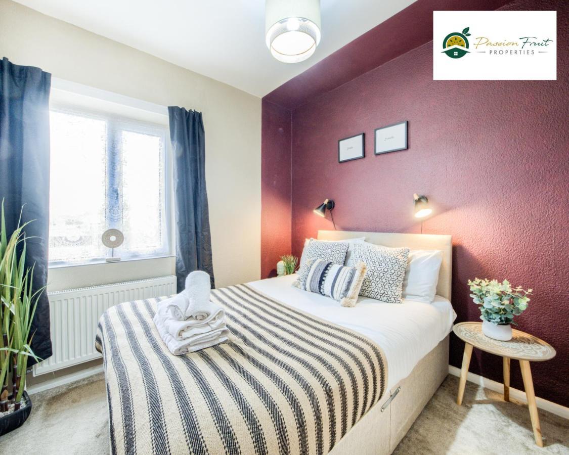 3 Bedroom House With 5 Beds House By Passionfruit Properties Near Coventry City Centre - Bcc Eksteriør bilde