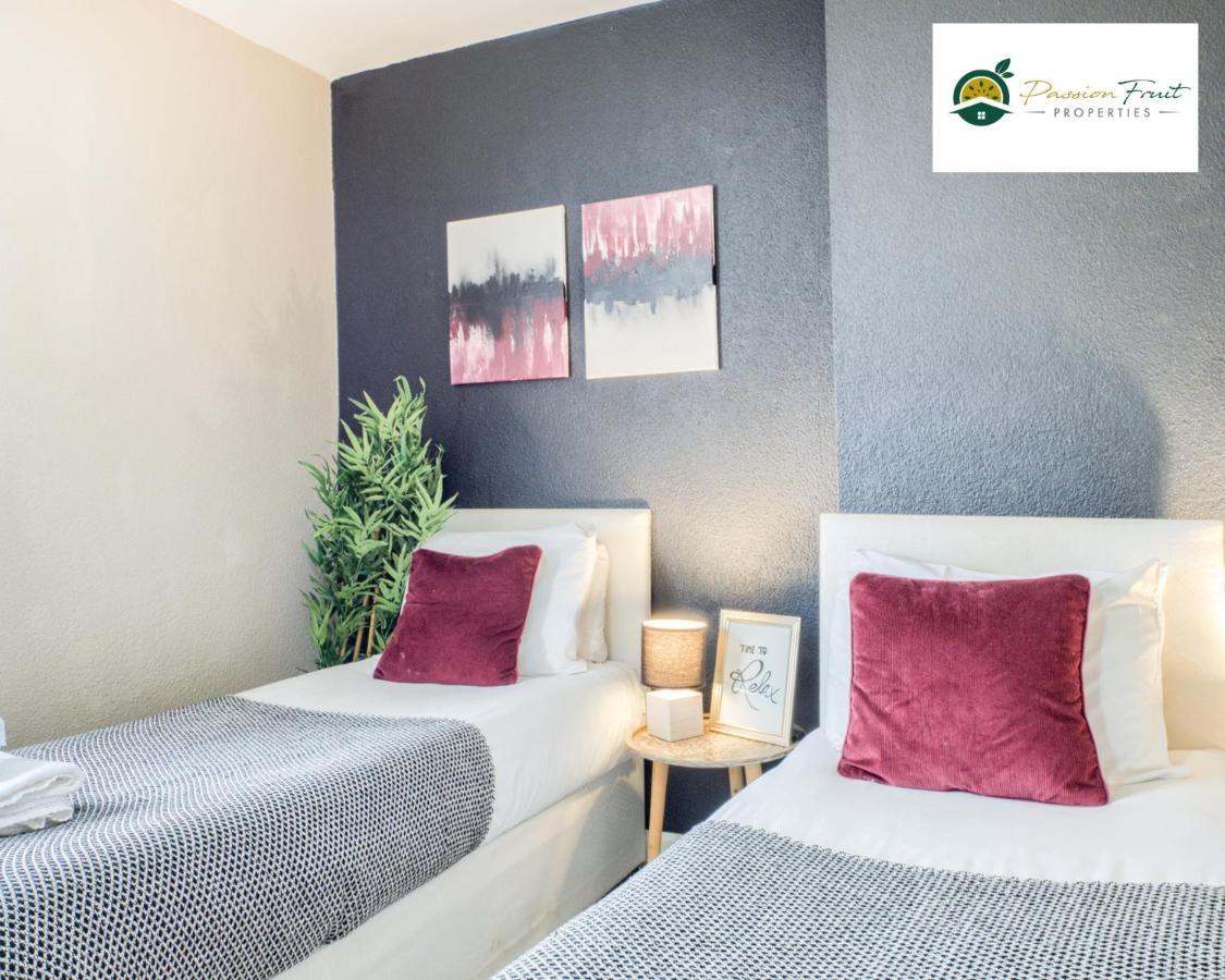 3 Bedroom House With 5 Beds House By Passionfruit Properties Near Coventry City Centre - Bcc Eksteriør bilde