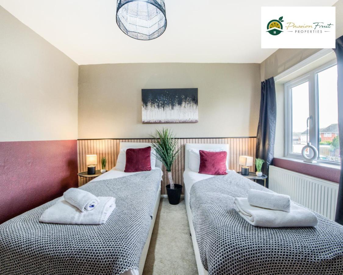 3 Bedroom House With 5 Beds House By Passionfruit Properties Near Coventry City Centre - Bcc Eksteriør bilde