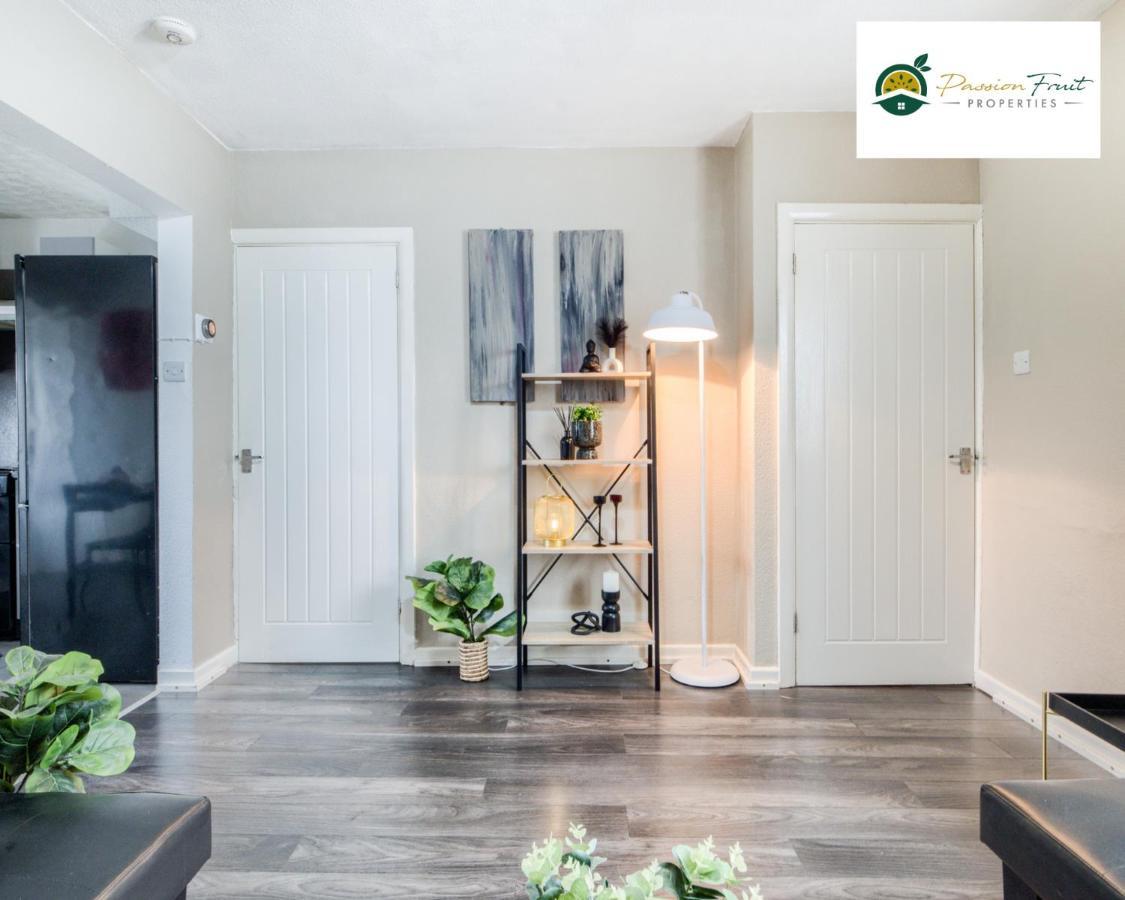 3 Bedroom House With 5 Beds House By Passionfruit Properties Near Coventry City Centre - Bcc Eksteriør bilde