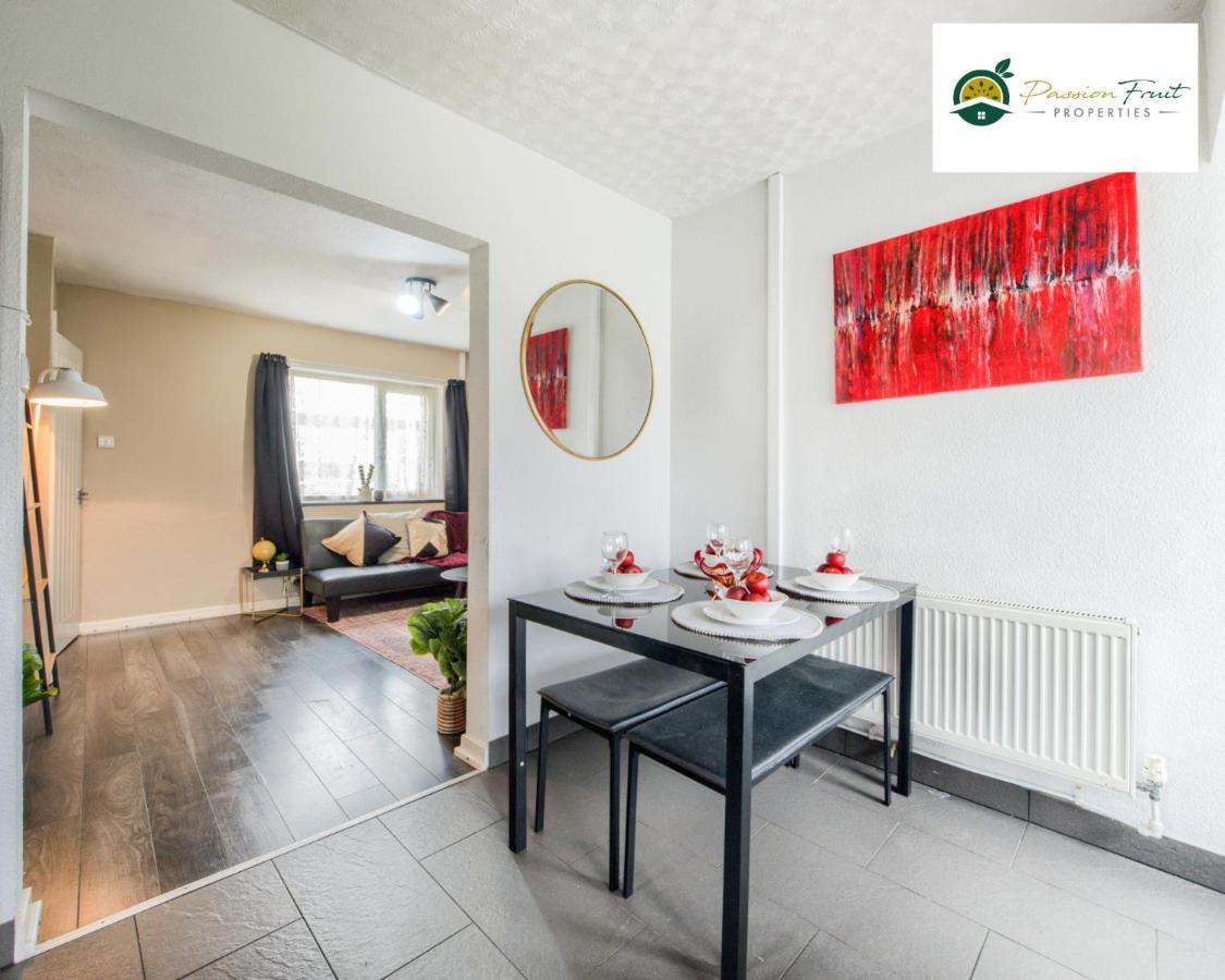 3 Bedroom House With 5 Beds House By Passionfruit Properties Near Coventry City Centre - Bcc Eksteriør bilde