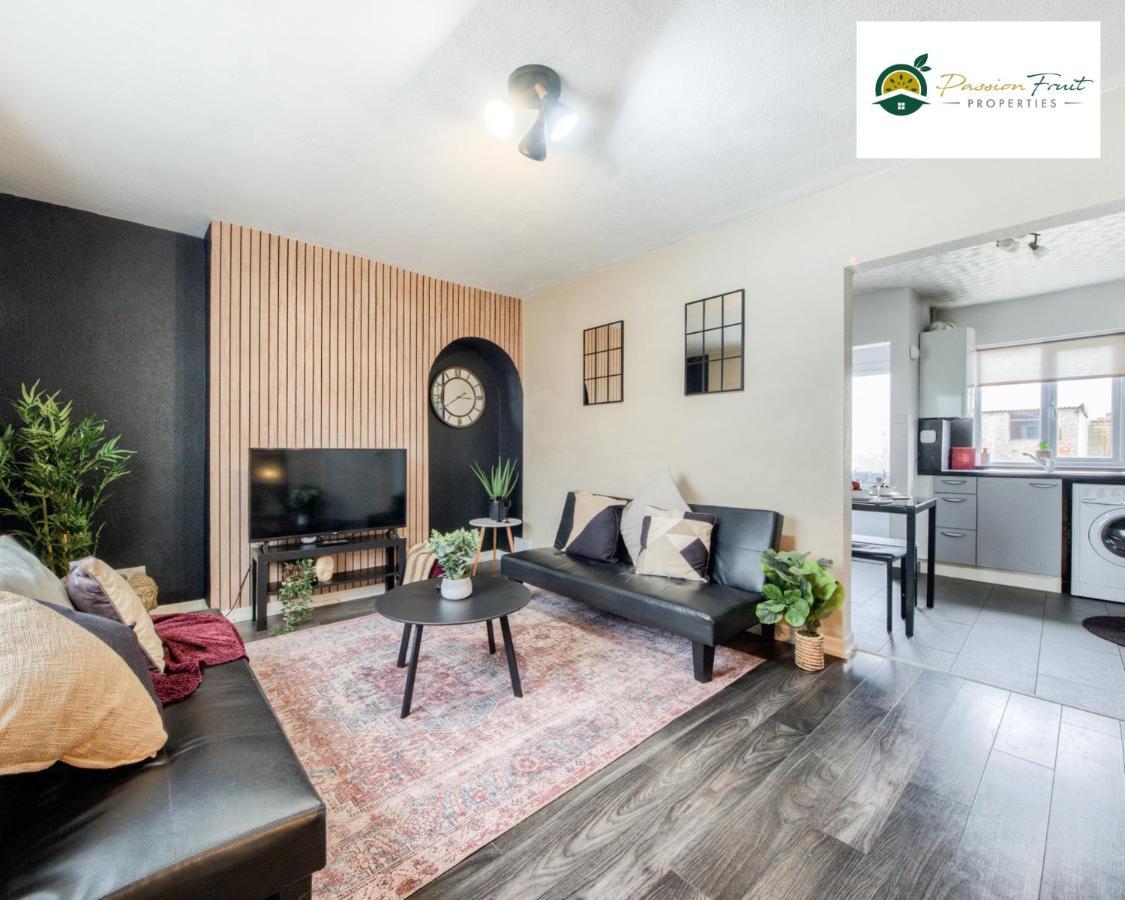 3 Bedroom House With 5 Beds House By Passionfruit Properties Near Coventry City Centre - Bcc Eksteriør bilde
