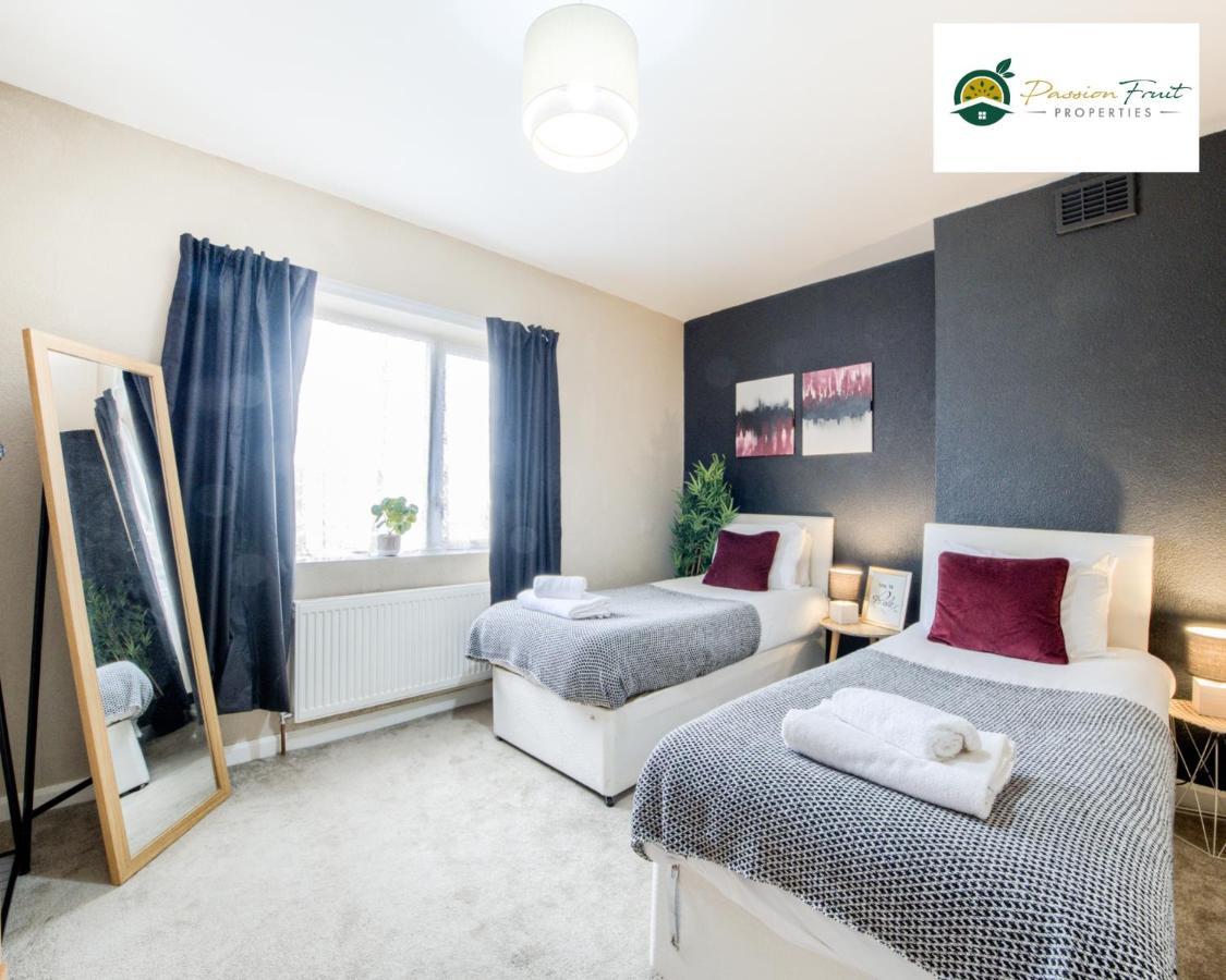 3 Bedroom House With 5 Beds House By Passionfruit Properties Near Coventry City Centre - Bcc Eksteriør bilde